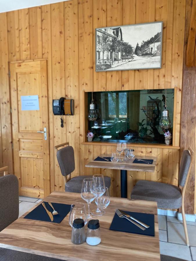 Hotel Restaurant Des Lacs Chaux-des-Crotenay Exterior photo